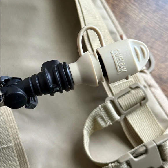 CamelBak ThermoBak 3L 100oz Maximum Gear Camouflage Hydration Backpack - Picture 14 of 15